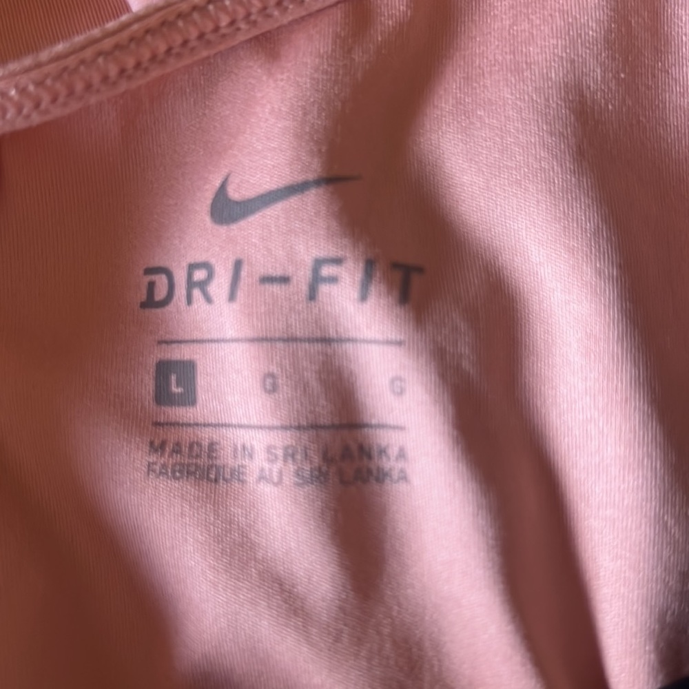 Woman’s Nike Dri-fit Tank Top - Picture 7 of 9